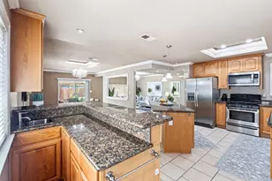 2698 Kendrick Cir, San Jose, CA 95121 - Photo 15