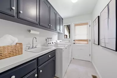 3089 Country Club Ct, Palo Alto, CA 94304 - Photo 17