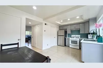 2381 Lava Dr, San Jose, CA 95133 - Photo 15