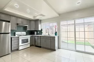 2381 Lava Dr, San Jose, CA 95133 - Photo 17