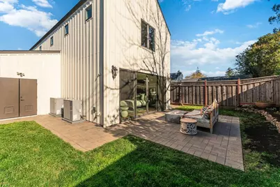 16 Hillview Ave, Redwood City, CA 94062 - Photo 53