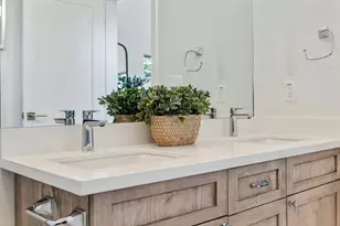 16 Hillview Ave, Redwood City, CA 94062 - Photo 41