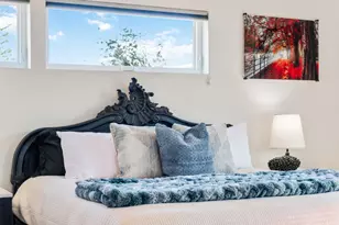 16 Hillview Ave, Redwood City, CA 94062 - Photo 35