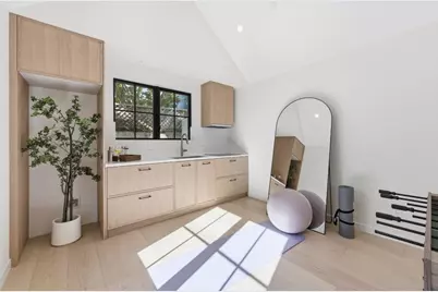 114 Bayswater Ave, Burlingame, CA 94010 - Photo 51