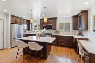 124 Hollycrest Dr, Los Gatos, CA 95032 - Photo 15