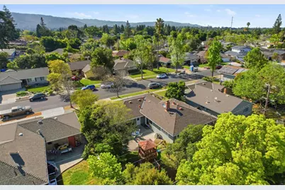 124 Hollycrest Dr, Los Gatos, CA 95032 - Photo 43