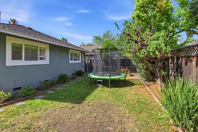 124 Hollycrest Dr, Los Gatos, CA 95032 - Photo 33