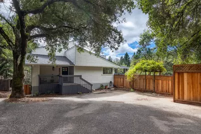 188 Kelly Ln, Santa Cruz, CA 95060 - Photo 3