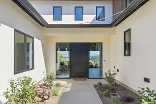 685 Upland Rd, Redwood City, CA 94062 - Photo 3