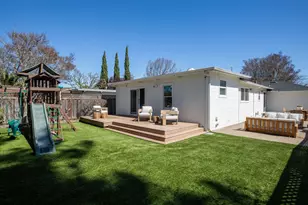 1067 17th Ave, Redwood City, CA 94063 - Photo 15