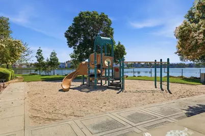 367 Montserrat Dr, Redwood City, CA 94065 - Photo 33