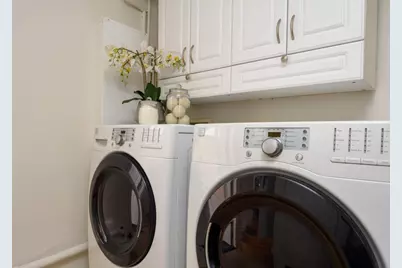 215 Victoria Rd, Burlingame, CA 94010 - Photo 17