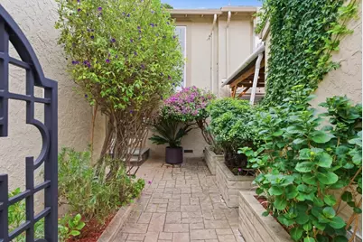 1048 Miller Ave, San Jose, CA 95129 - Photo 29