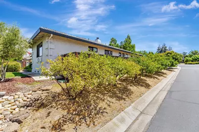 640 S Ridgemark Dr, Hollister, CA 95023 - Photo 5