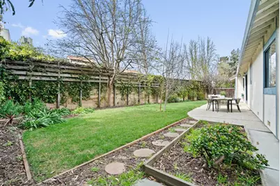 7242 Sharon Dr, San Jose, CA 95129 - Photo 37