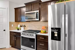 1672 Thistle Ln, Los Banos, CA 93635 - Photo 5