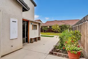 1672 Thistle Ln, Los Banos, CA 93635 - Photo 37
