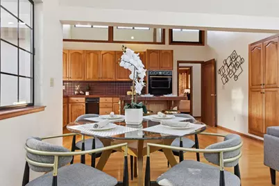 12861 Foothill Ln, Saratoga, CA 95070 - Photo 13