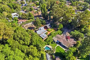 12861 Foothill Ln, Saratoga, CA 95070 - Photo 57