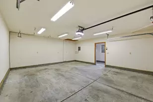 12861 Foothill Ln, Saratoga, CA 95070 - Photo 37