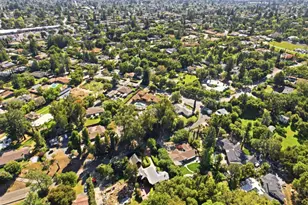 12861 Foothill Ln, Saratoga, CA 95070 - Photo 61