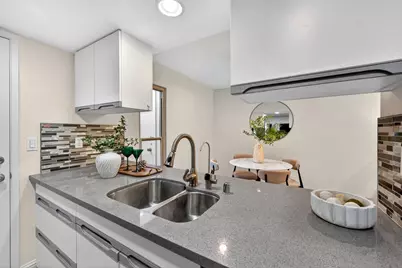 225 Red Oak Dr H, Sunnyvale, CA 94086 - Photo 5