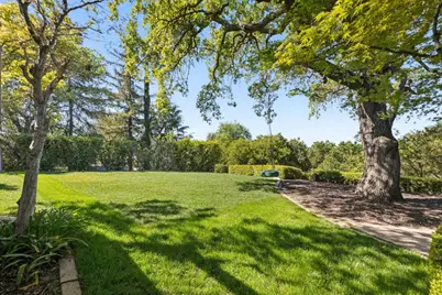 15715 Gum Tree Ln, Los Gatos, CA 95032 - Photo 131