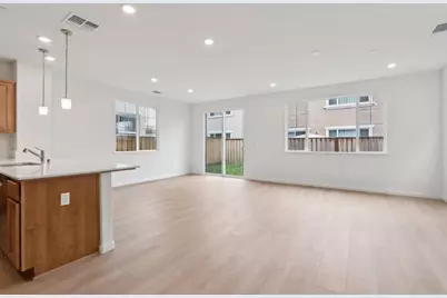 2211 Daisy Dr, Hollister, CA 95023 - Photo 5