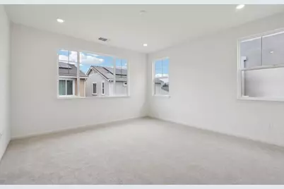 2211 Daisy Dr, Hollister, CA 95023 - Photo 17