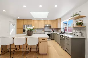 2215 Sunny Vista Dr, San Jose, CA 95128 - Photo 9