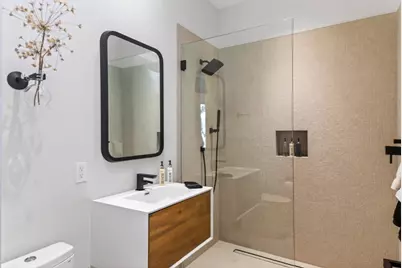 585 Riverside Dr, Napa, CA 94559 - Photo 11