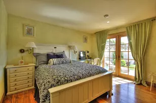 15668 Bohlman Rd, Saratoga, CA 95070 - Photo 17