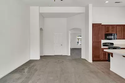 29471 Sonora Dr, Santa Nella, CA 95322 - Photo 11