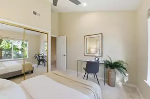 19123 Vineyard Ln, Saratoga, CA 95070 - Photo 21