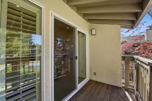 19123 Vineyard Ln, Saratoga, CA 95070 - Photo 31