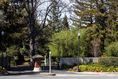 71 Bay Tree Ln, Los Altos, CA 94022 - Photo 25