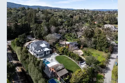 25501 Chapin Rd, Los Altos Hills, CA 94022 - Photo 67