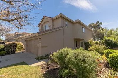 25215 Azalea Ct, Salinas, CA 93908 - Photo 3