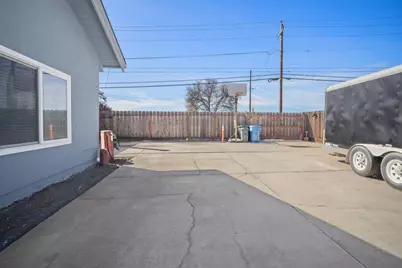 805 Iverson St, Salinas, CA 93901 - Photo 29