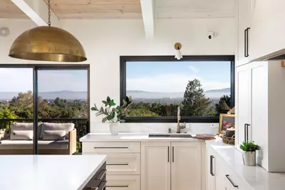 10669 Magdalena Rd, Los Altos Hills, CA 94024 - Photo 5