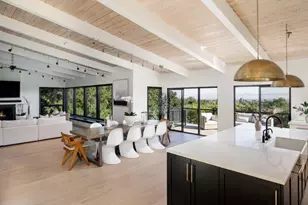 10669 Magdalena Rd, Los Altos Hills, CA 94024 - Photo 3