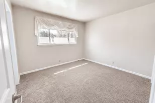 2420 Fordham Dr, Santa Clara, CA 95051 - Photo 9