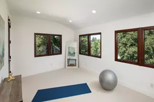 1330 Villa Dr, Los Altos, CA 94024 - Photo 11