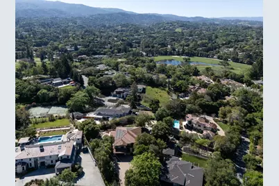1330 Villa Dr, Los Altos, CA 94024 - Photo 31