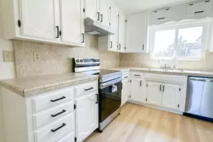 1465 W Tuolumne Rd, Turlock, CA 95382 - Photo 9