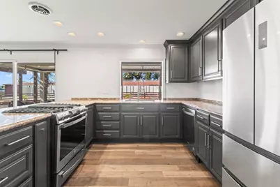 1515 Dias Dr, San Martin, CA 95046 - Photo 13