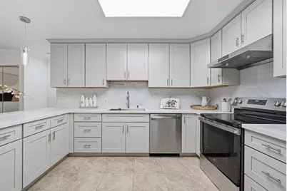 18660 Devon Ave, Saratoga, CA 95070 - Photo 17