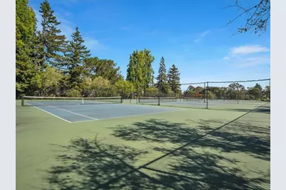 7101 Shelter Creek Ln, San Bruno, CA 94066 - Photo 23