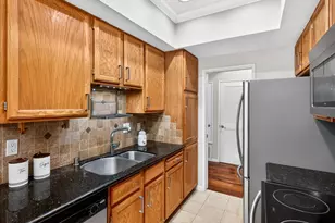 22330 Homestead Rd 214, Cupertino, CA 95014 - Photo 5