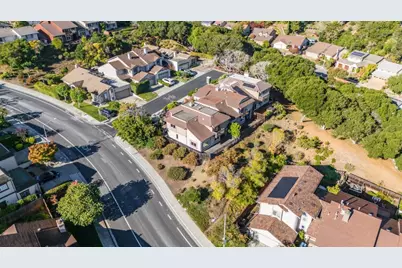 3400 Douglas Ct, San Mateo, CA 94403 - Photo 49